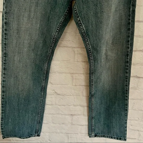 Men’s 514 Levi’s Slim Straight Jeans - Picture 3 of 11